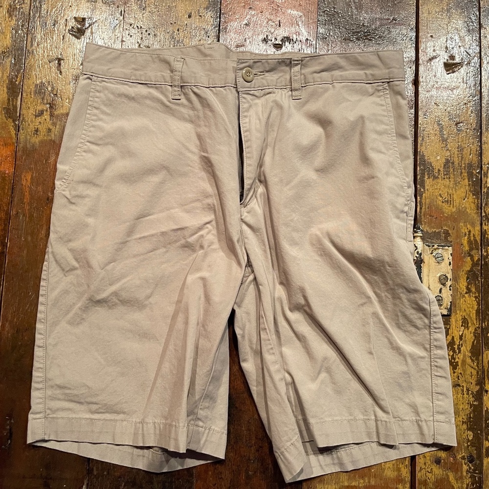 Mountain Khakis Lake Lodge Twill Shorts (33/10)